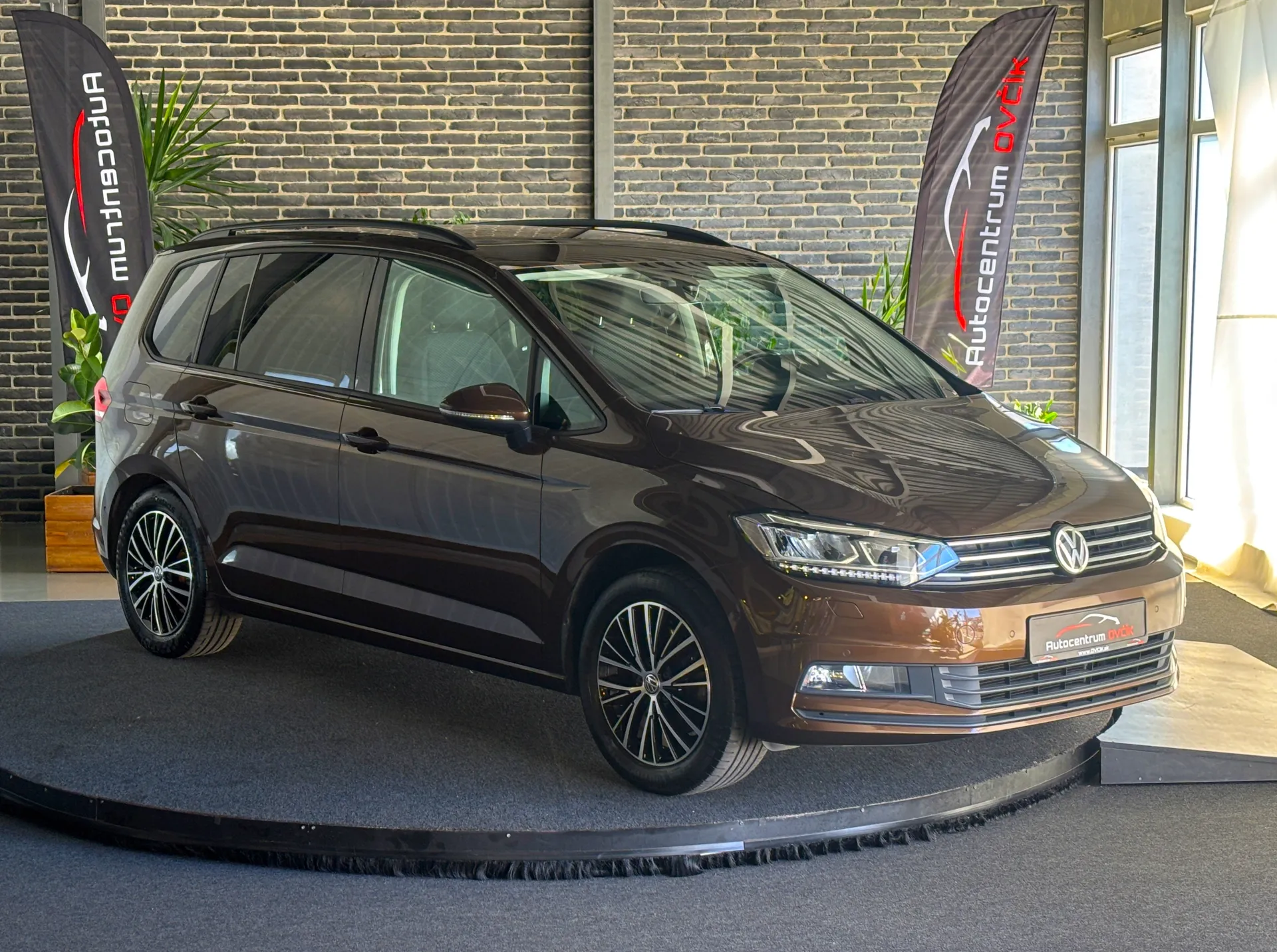 Volkswagen Touran 1.4 TSI 110 KW DSG Comfortline 7 MIESTNE