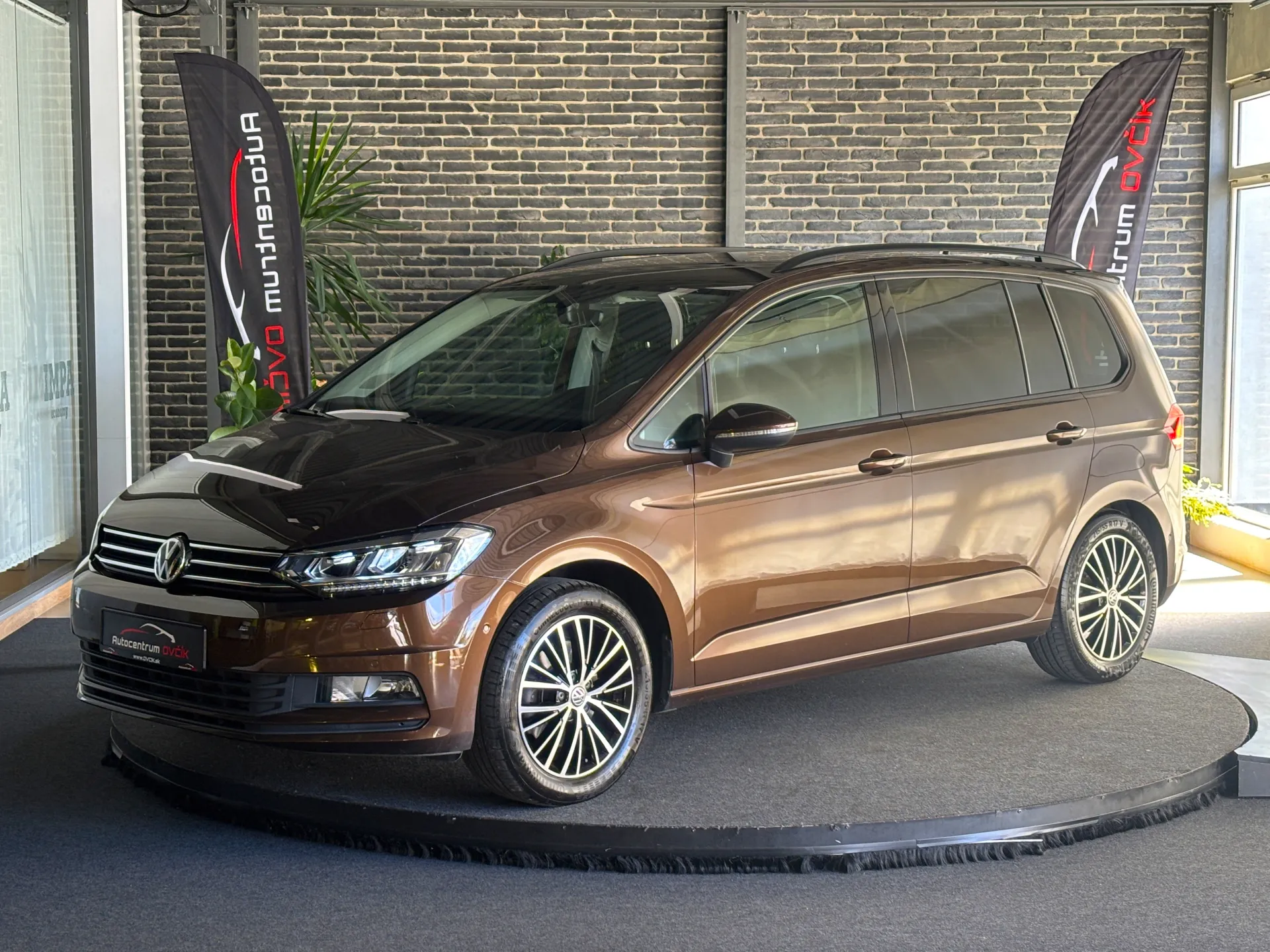 Volkswagen Touran 1.4 TSI 110 KW DSG Comfortline 7 MIESTNE