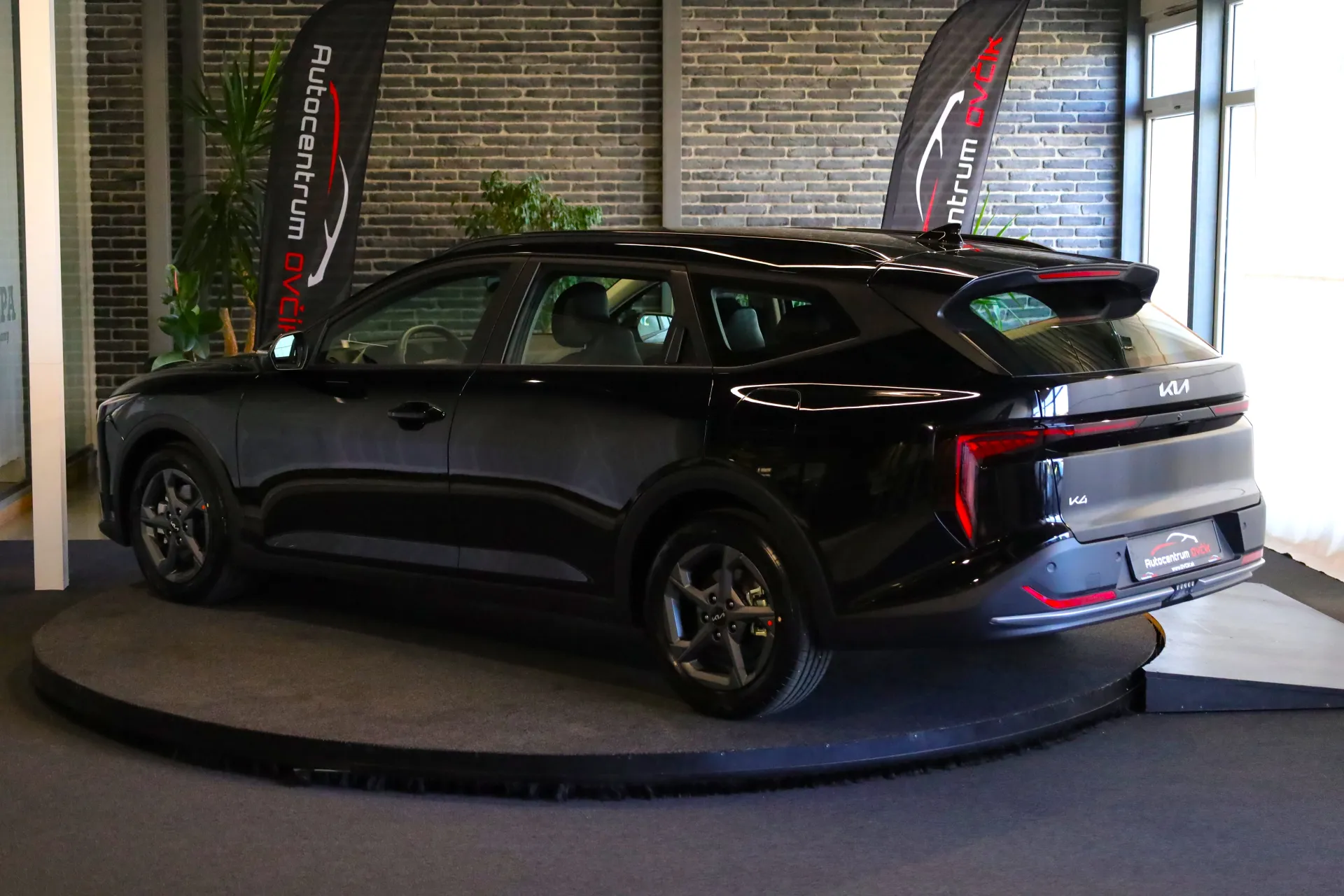 Kia K4 SW 1,6 TGDI LP 150k 7DCT - NOVÉ