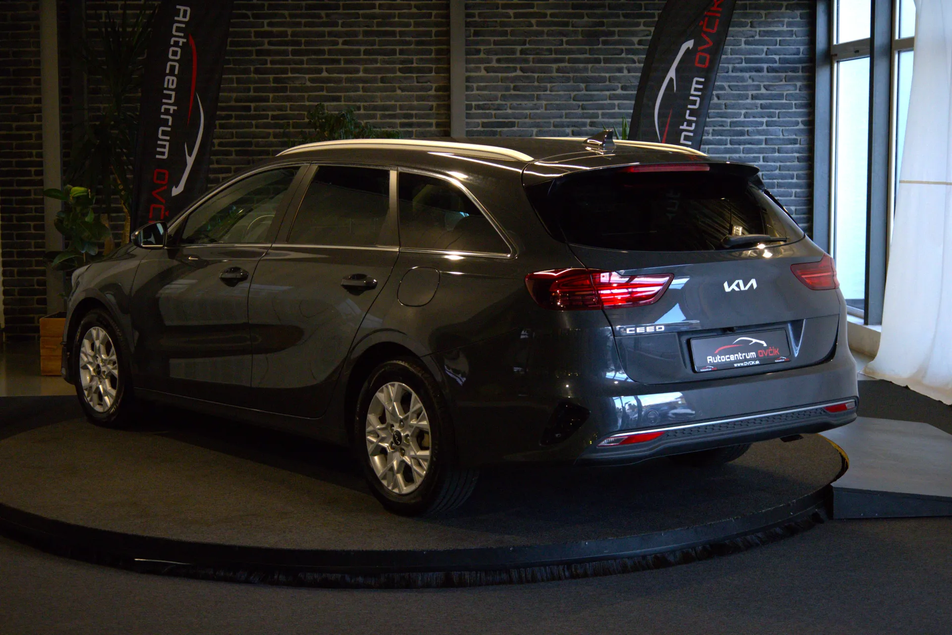 KIA Ceed SW 1.5 T-GDi Gold