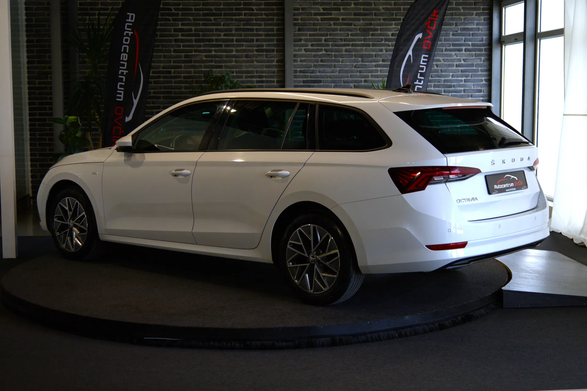 Škoda Octavia Combi 2.0 TDI SCR Tour DSG, 110 kW, A7 5d.