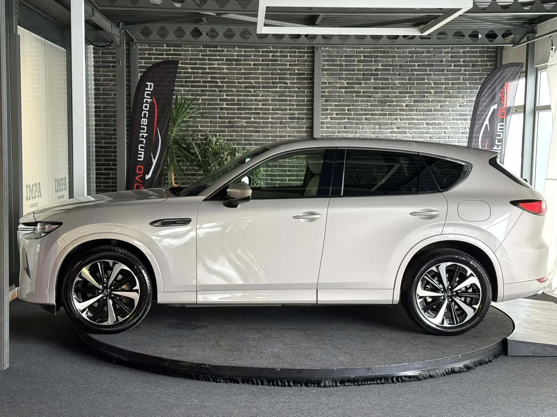 Mazda CX-60 2.5 e-Skyactiv Plug-in Hybrid AWD Takumi