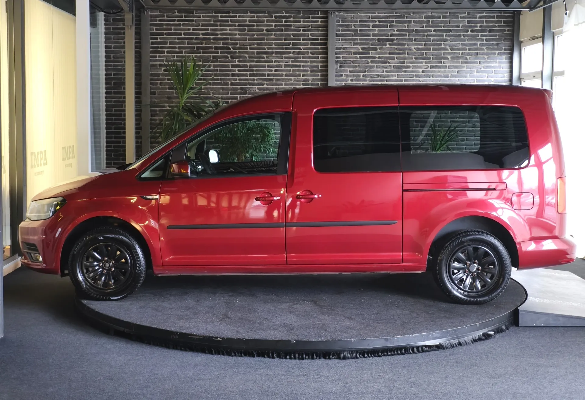 Volkswagen Caddy Generation Four 2.0 TDI DSG MAXI