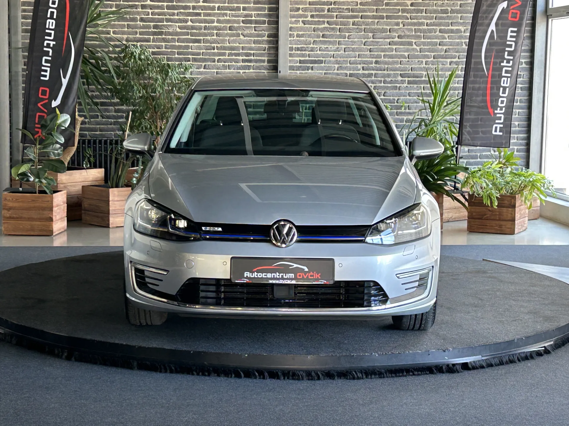 Volkswagen eGolf 100kW
