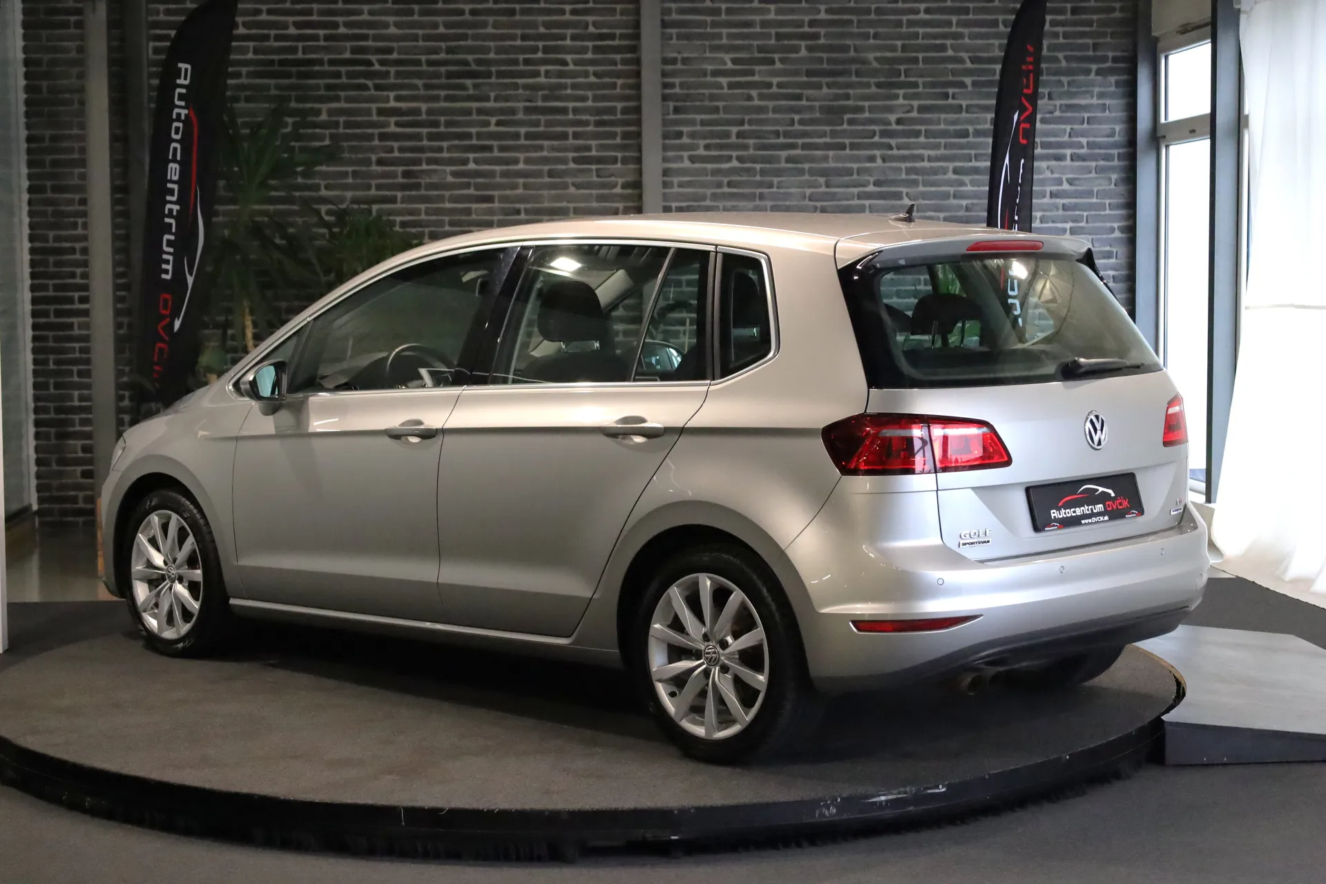 Volkswagen Volkswagen Golf Sportsvan 1.4 TSI BMT 150k Highline DSG